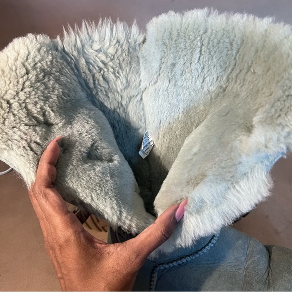 UGG Bailey Button Triplet Green Grey Women’s Size US 6 Boots Shearling Style - Picture 8 of 13